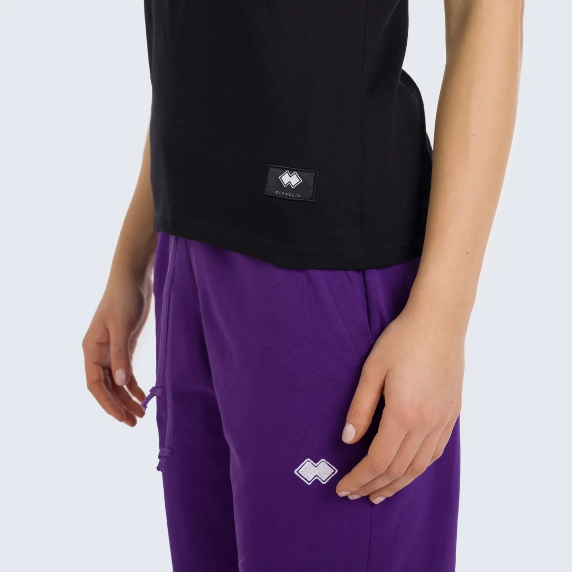 T-Shirt Femme Logo Gauche Essential